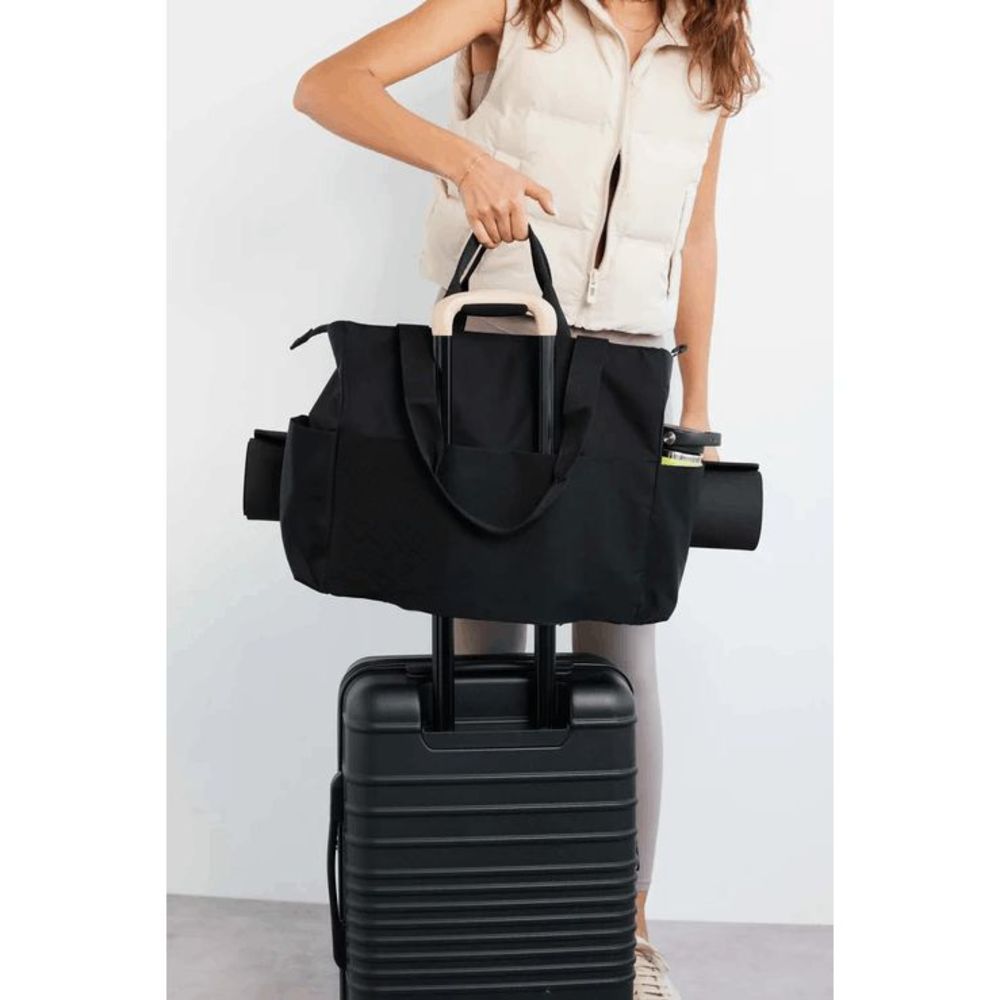 NWT Beis Sports Carryall Tote Duffle in Black - Picture 7 of 11